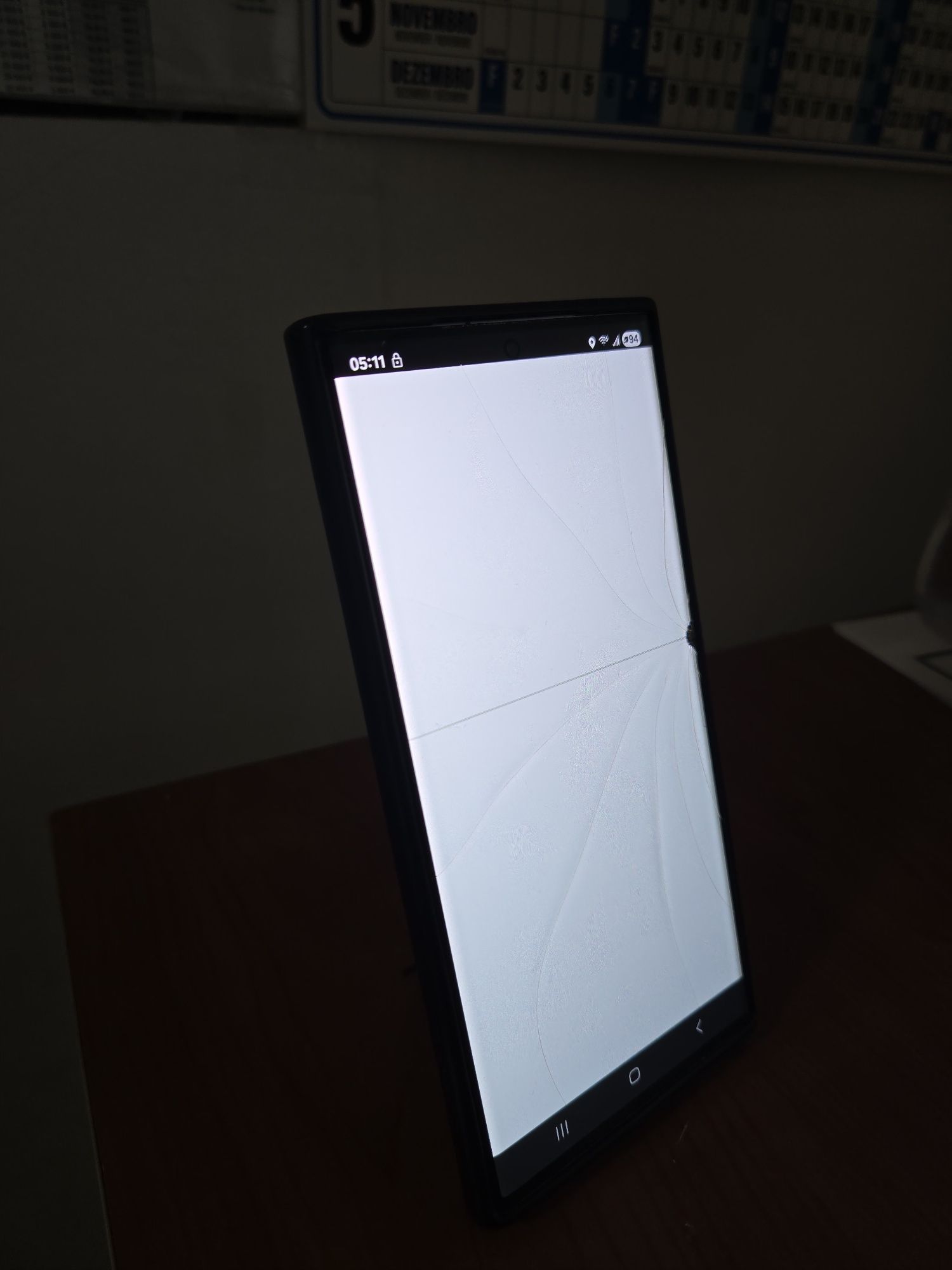 Samsung galaxy S23 ultra 256gb con ecrã partido 100% funcional