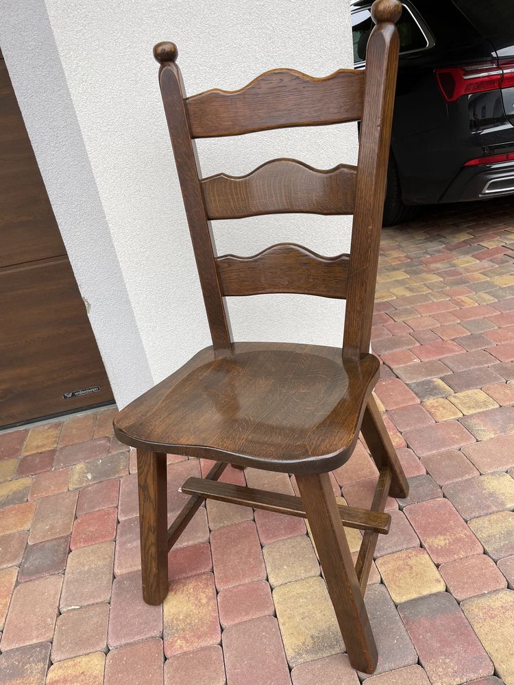 Krzesla drewniane