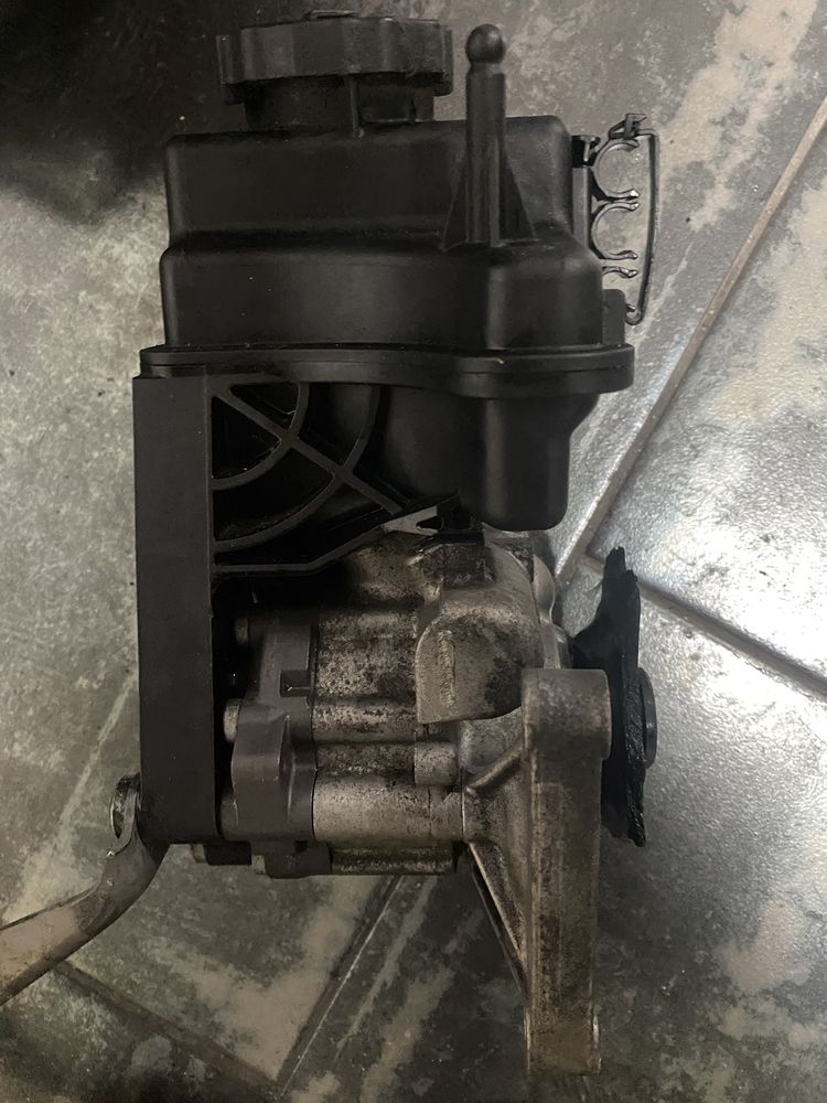 Bomba dirreção assistida mercedes w204 w212