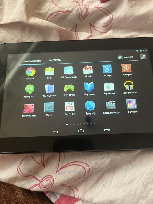 Планшет Lenovo IdeaTab A1000L-F. В гарному стані.