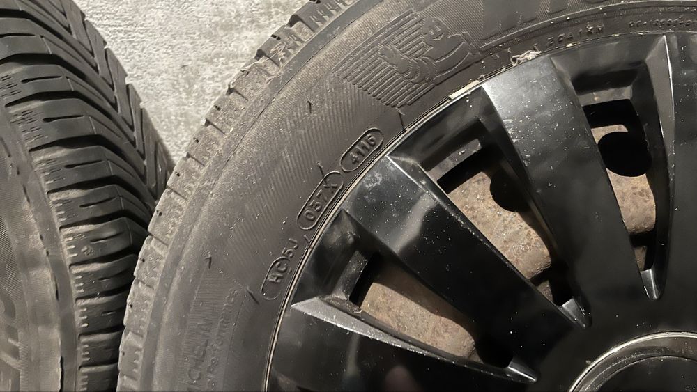 Michelin crossclimate 185/60 R15+stalowka 4x100 + kołpak