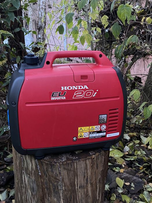 Инверторный генератор Honda EU20i