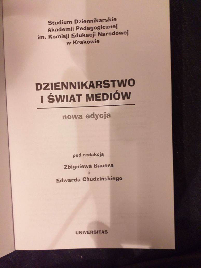 Dziennikarstwo i świat mediów Praca zbiorowa Universitas 2008