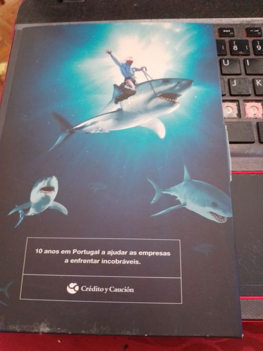 20.000 léguas sumbmarinas-J.Verne C/caixa 8E- Globo Antigo-8E Desde 2E