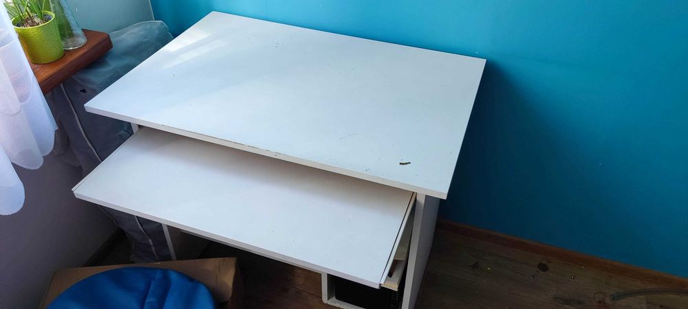 Biurko 90x60 z wysuwanym blatem