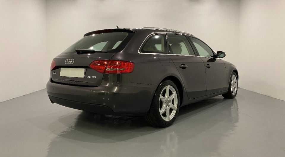 Audi A4 SPORT 170cv 2.0 - 2010