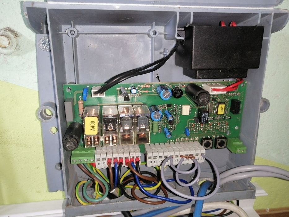 Centrala napędu bramy Nice mindy a400