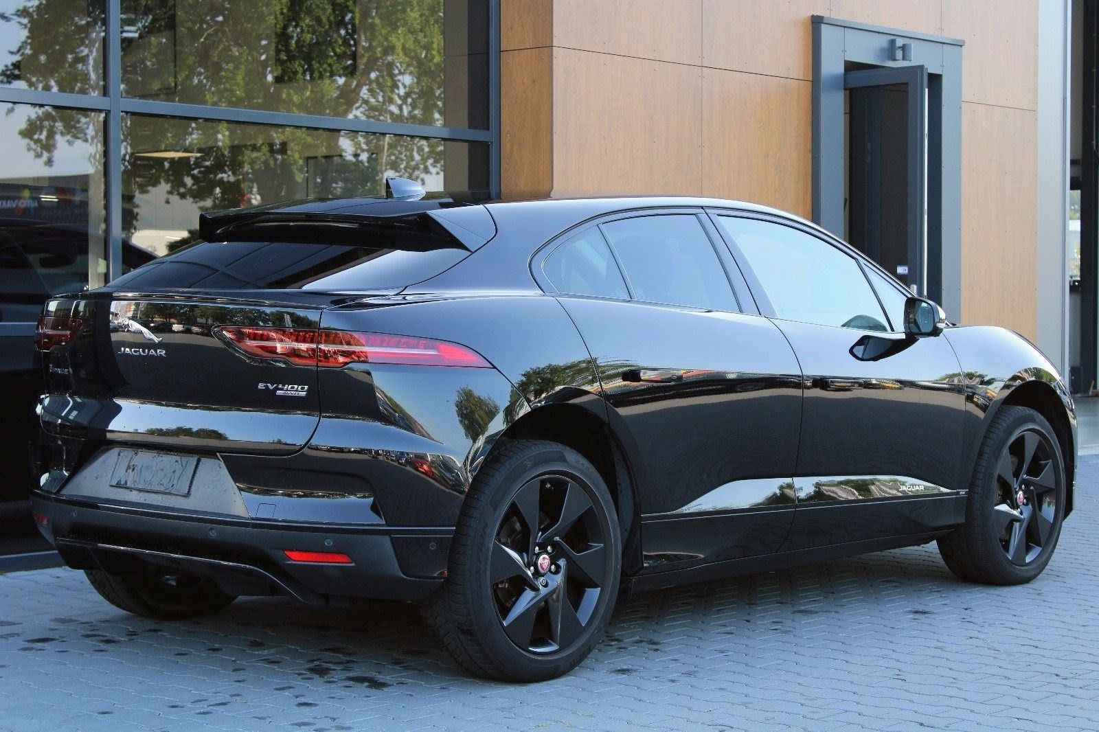 Jaguar ipace SE AWD ev400 versão SE black edition
