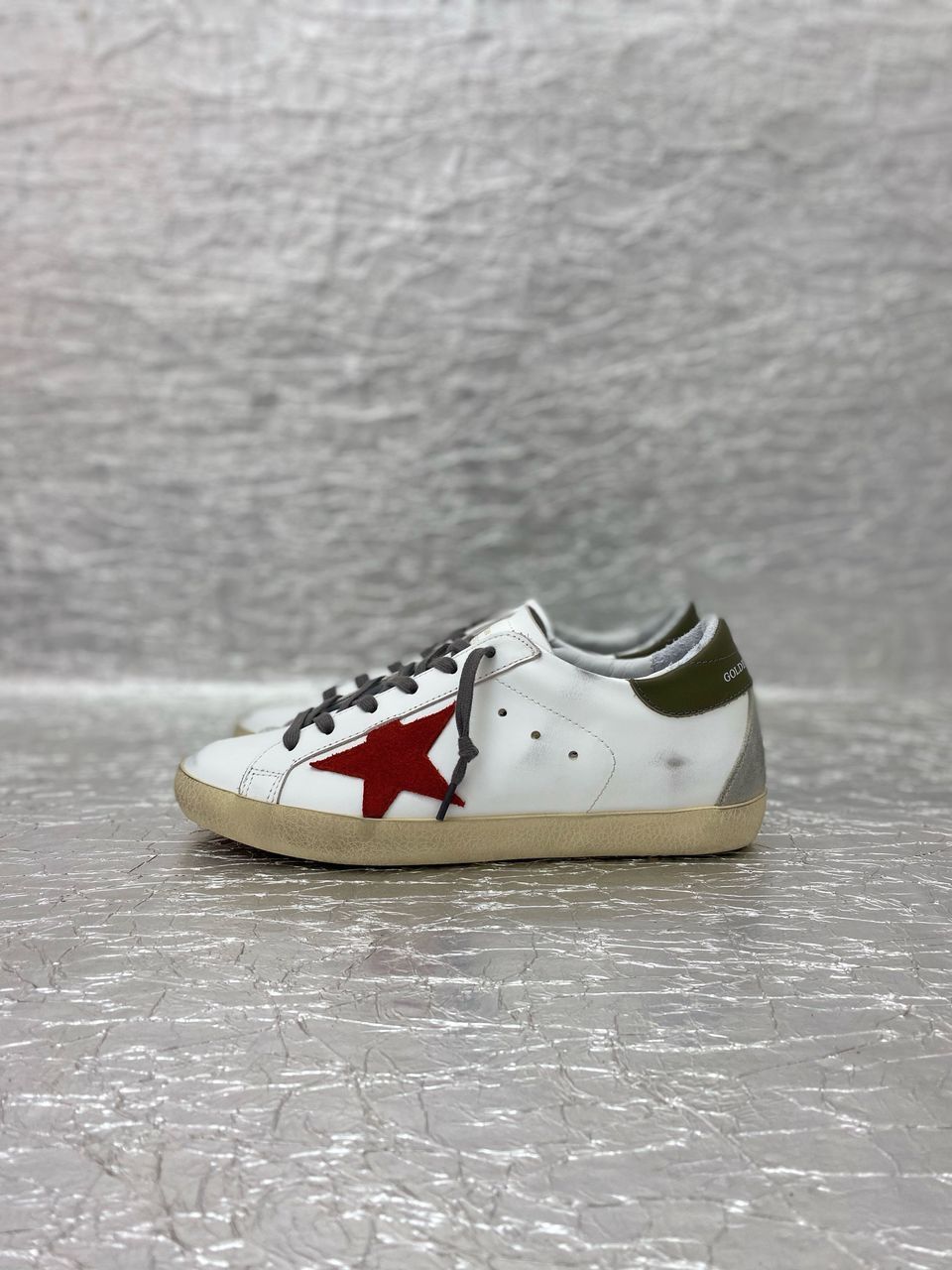 Golden Goose SuperStar