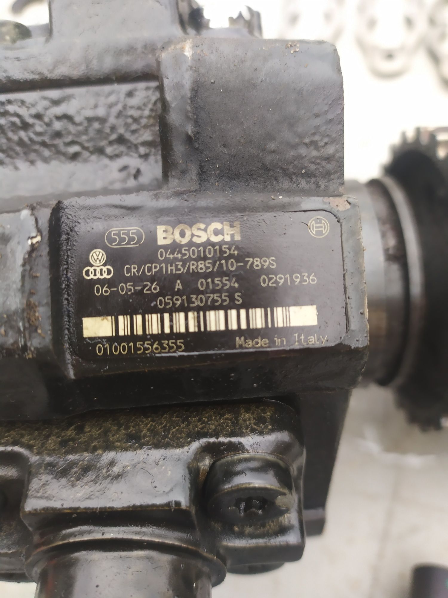 ТНВД Насос, Форсунка,Трубка, рейка паливна Bosch VAG AUDI 2.7 TDI A6C6