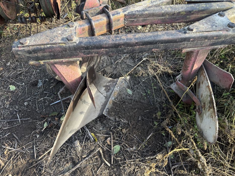 Pług rolniczy 3 skibowy
