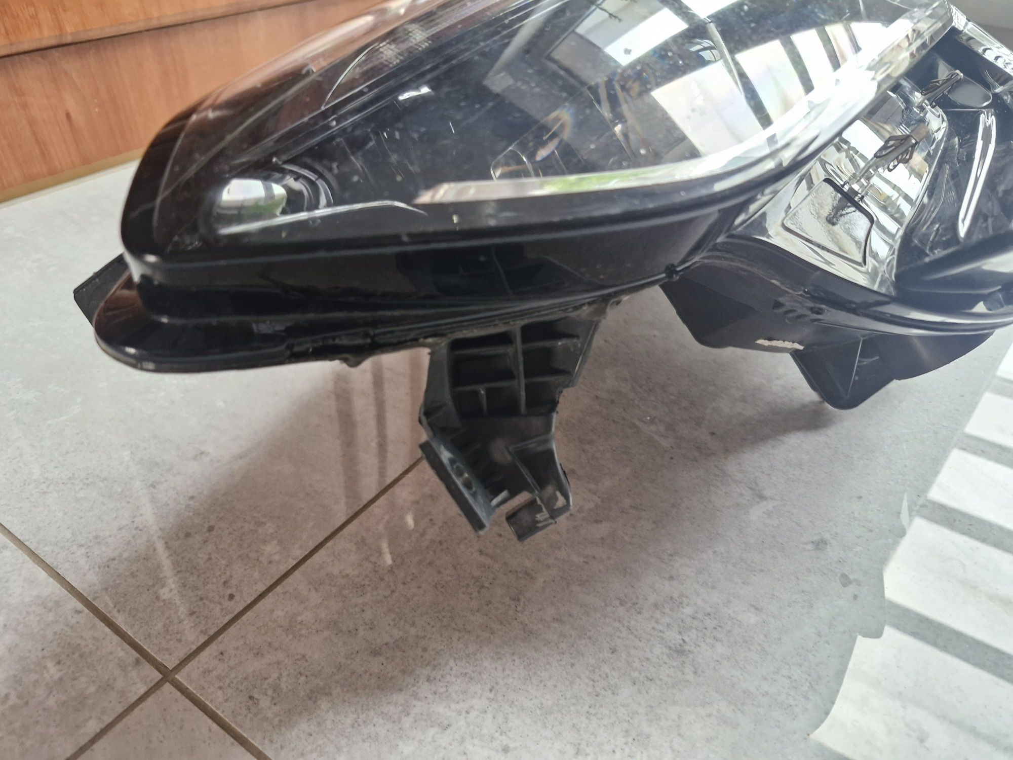 Lampa lewa full led megane 4