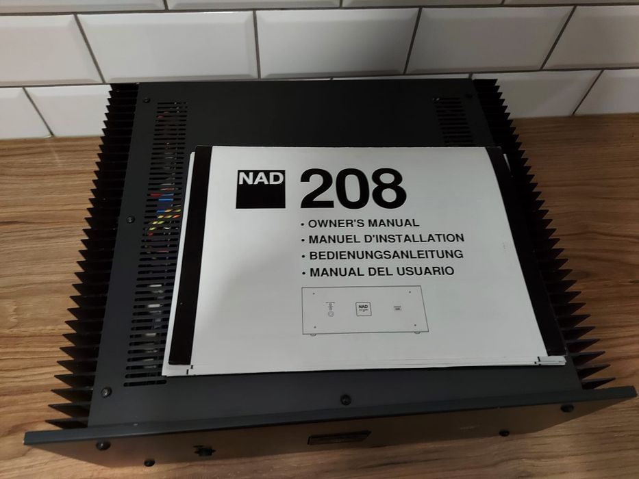 NAD 208 thx 2x250w xlr