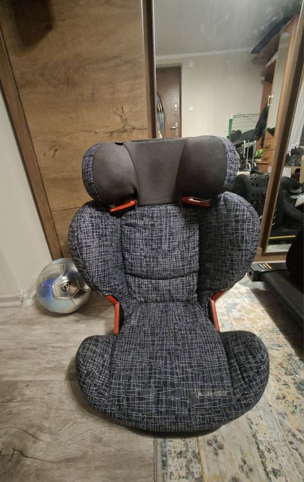 Maxi Cosi RodiFix AP 15-36kg Isofix fotelik
systemem ISOFIX