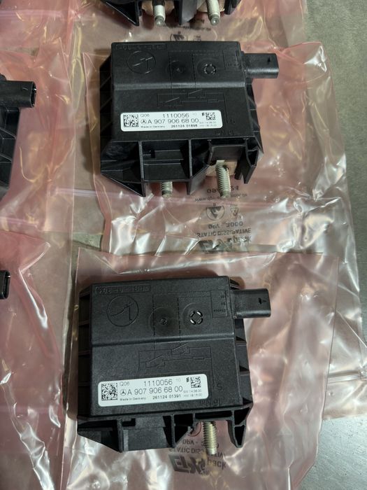 Реле напруги стартера регулятор спрінтер Sprinter W907 W910 OM654 W447