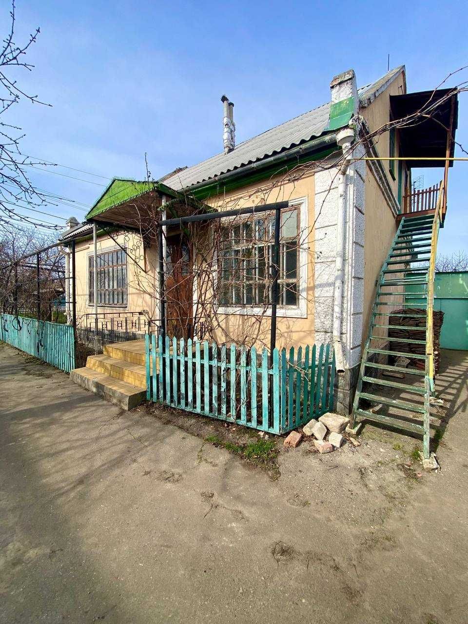 Продам крепкий хозяйский дом в с.Малодолинское