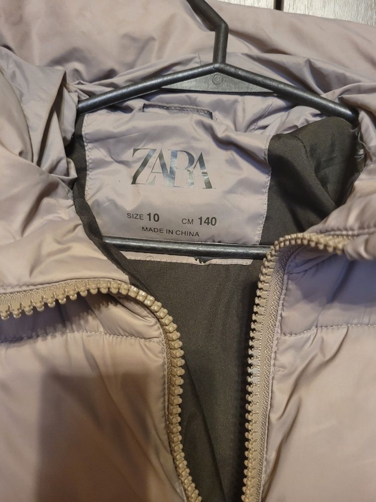 Зимова куртка Zara, розмір 140