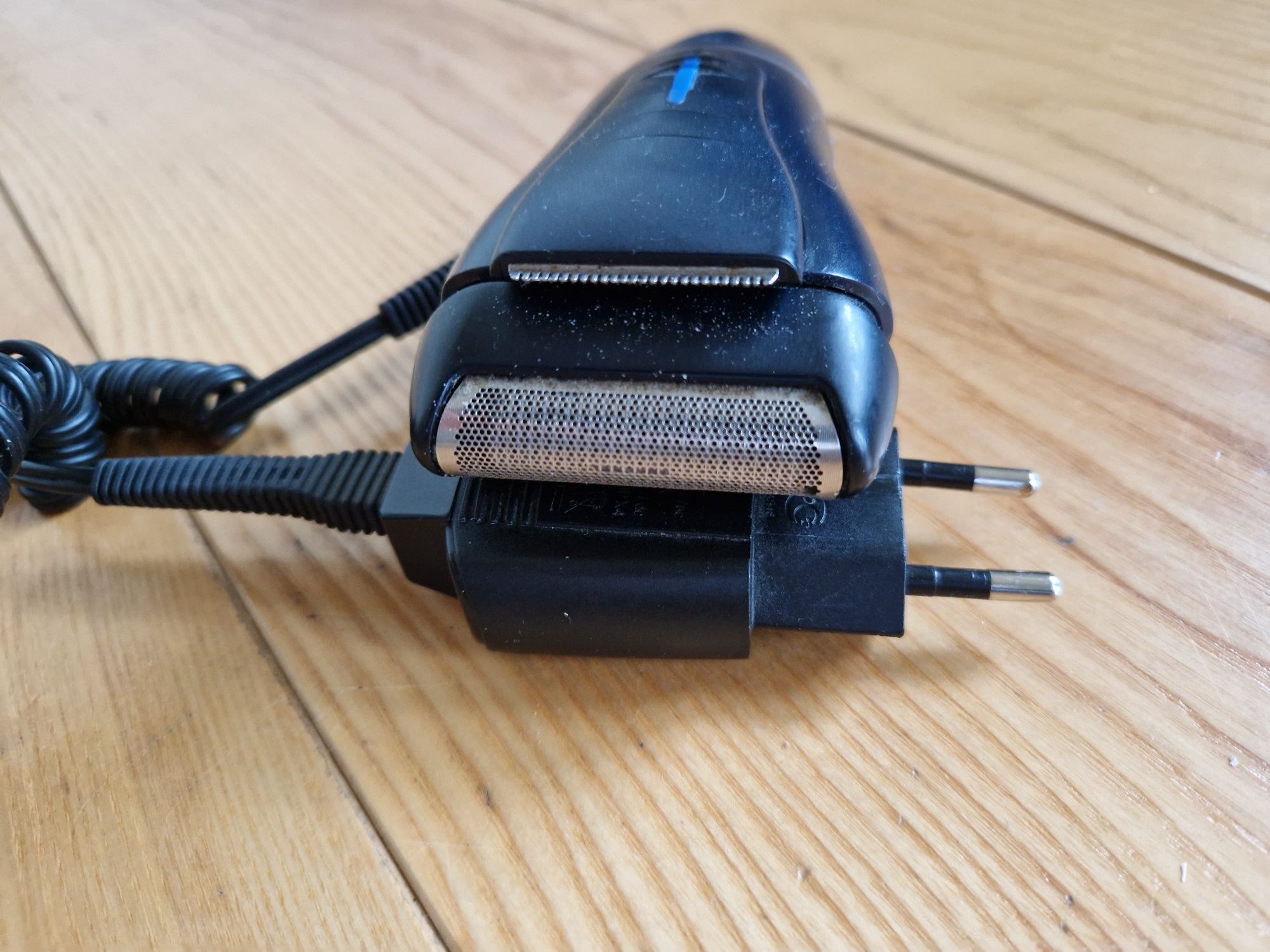Braun golarka Series 1