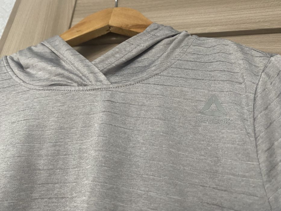 Спортивна кофта Reebok p.S