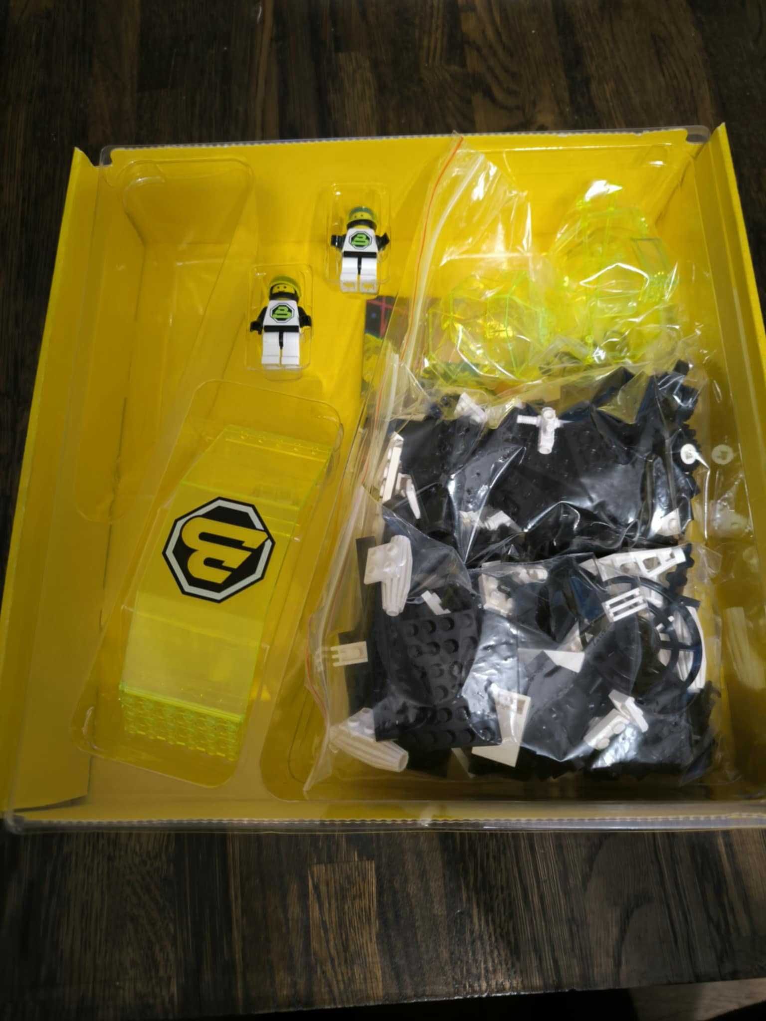 Lego Space Blacktron II 6981 ,,Aerial Intruder"