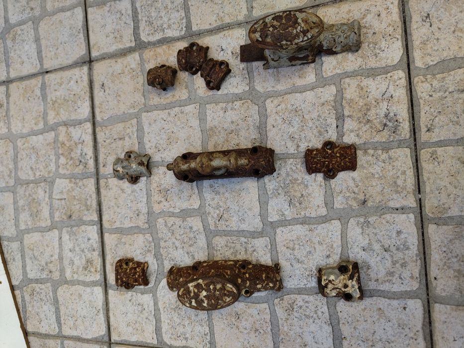 Puxadores antigos de janelas