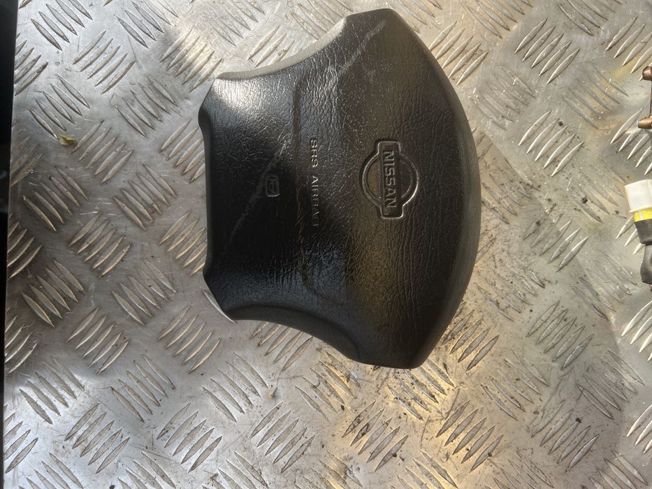 Подушка безопастности в руль торпеду Ниссан террано 2 nissan terrano