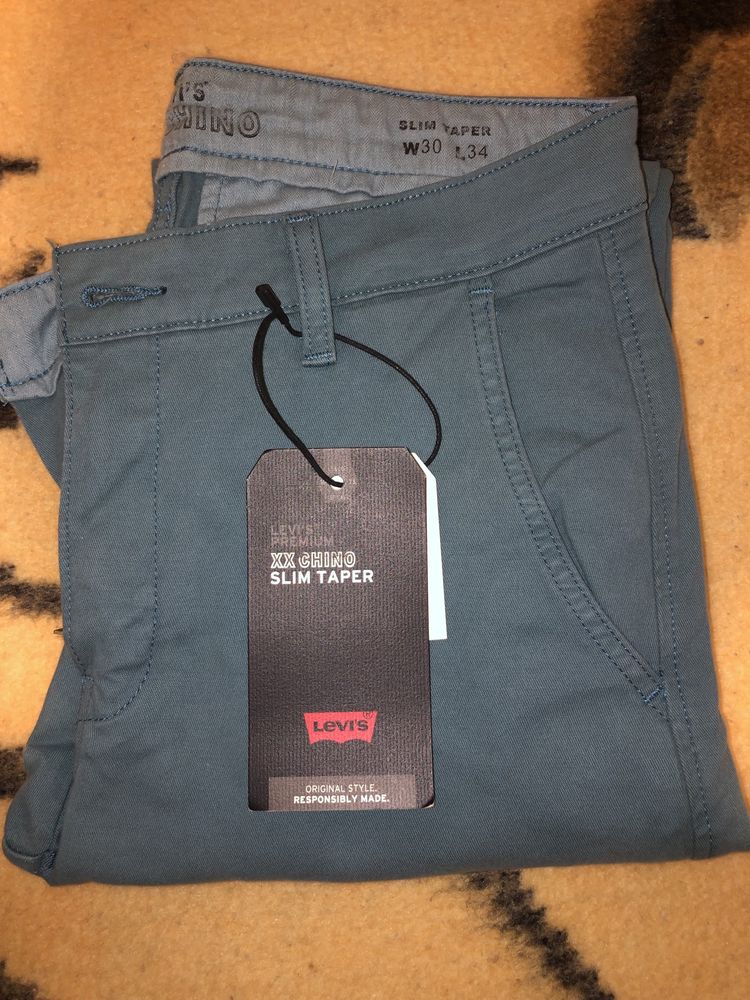 Calças Levis Originais e novas com etiqueta.