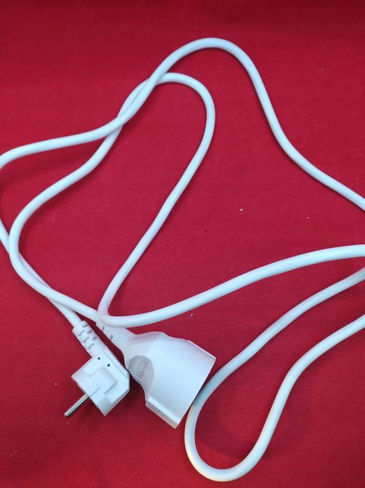 kabel zasilający levitantes 2 metry 16a 250v- 2p+e h05vv-f 3g1,5mm²