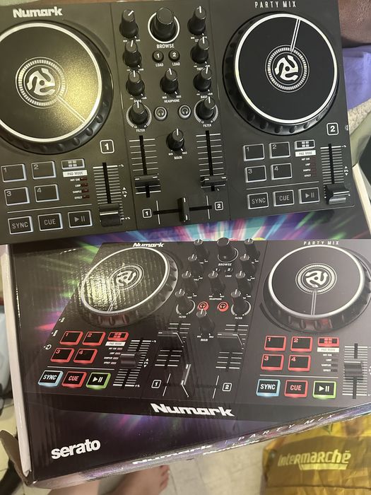 Numark DJ Mixer Full Set C/ coluna e auriculares