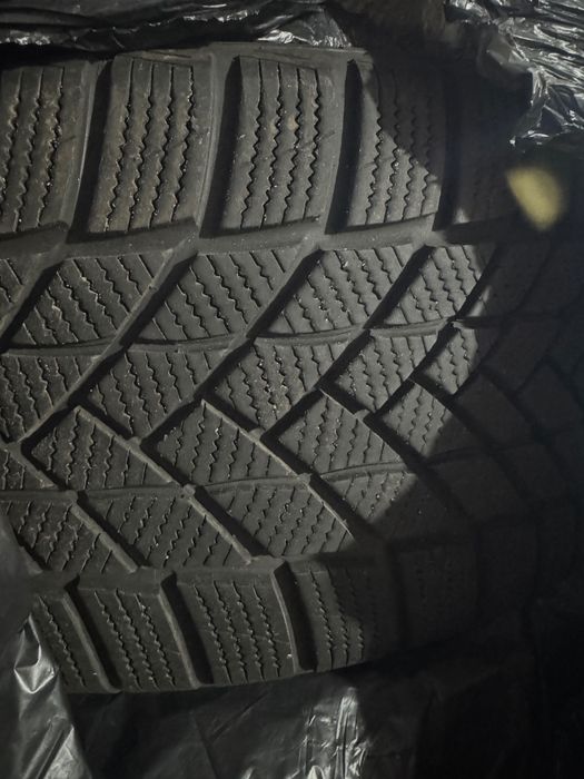 Шини MATADOR MP 93 Nordicca 235/40R18