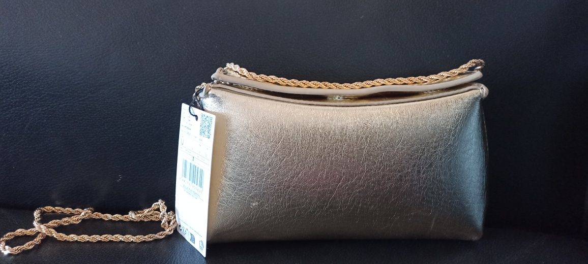 Mala/pochete dourada nova com etiqueta só 6€
