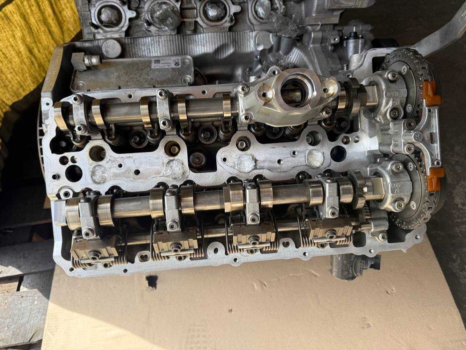 Двигатель мотор голый 4.4 Бензин Range Rover Vogue 2023г.  N63B44E