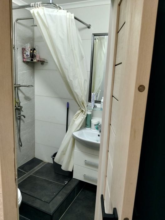 Продам 3-кімнатну квартиру з автономним опаленням і ремонтом