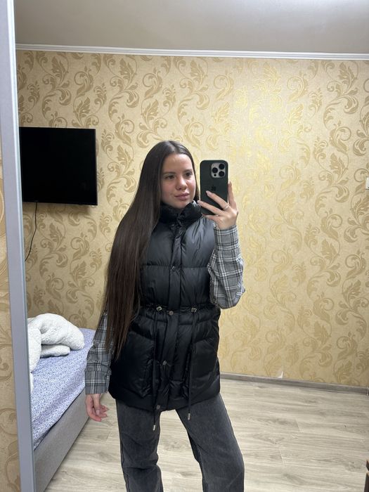 Жіноча тепла жилетка