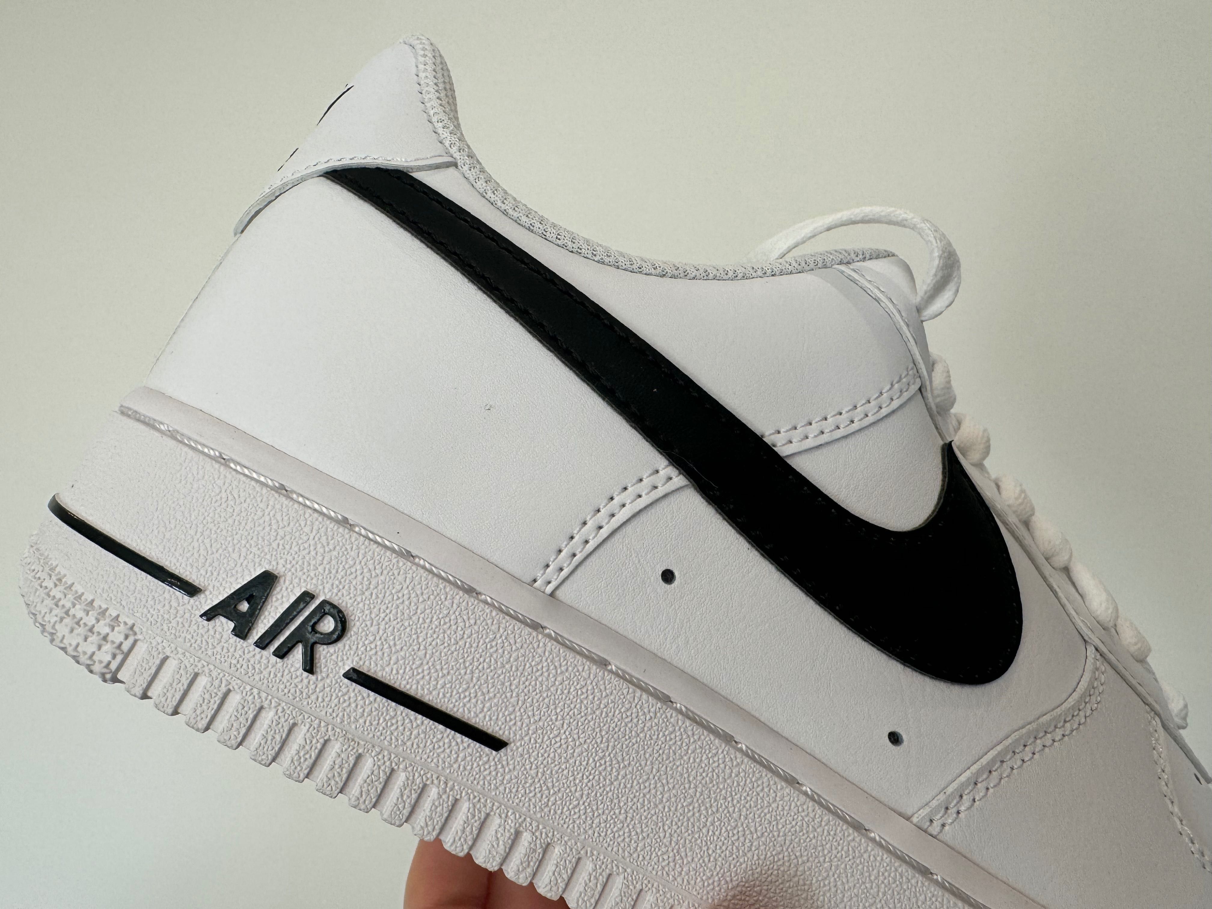 Buty Nike Air Force 1 Low '07 White Black r. 45