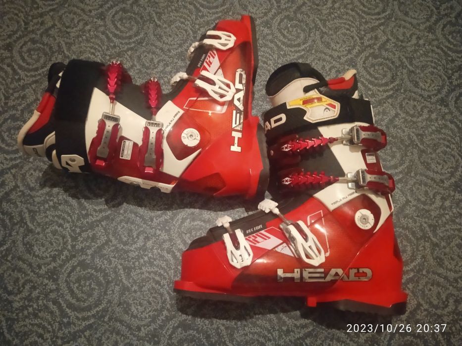 Лыжные ботинки состоянием супер ботинки в хорошем состоянии 1  сезон