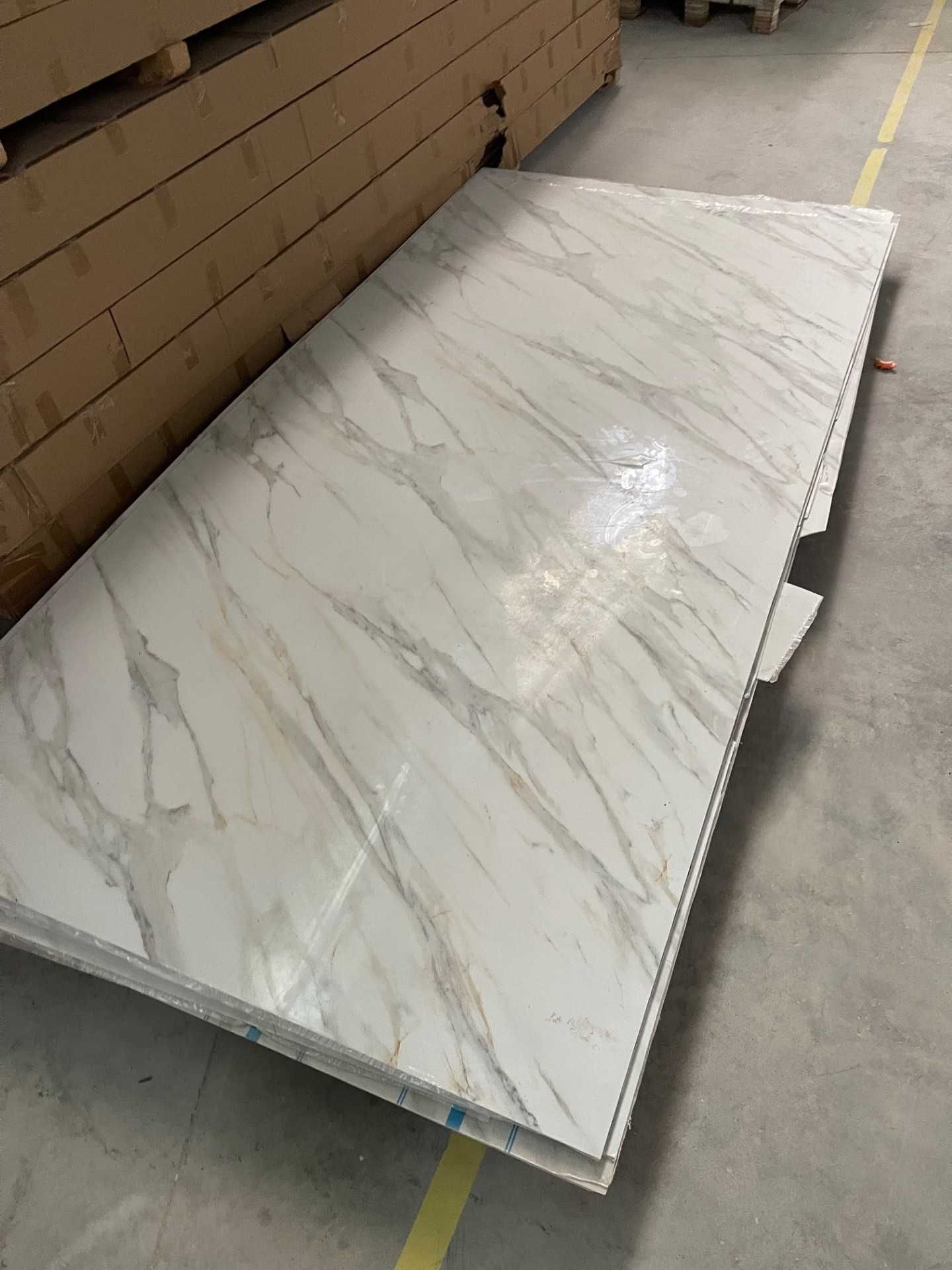 Placas PVC 2,44X1,22 – Preço UN - C/Alguns Riscos