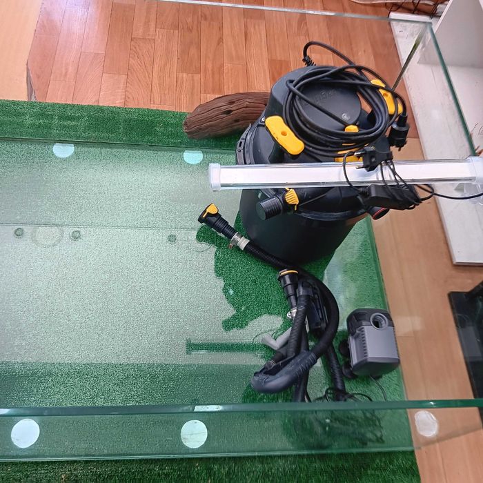 Aquário de chão/lago