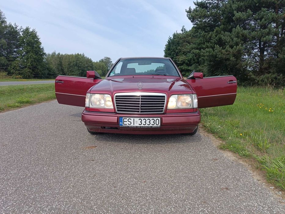 Mercedes w 124 coupe e 220