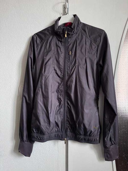 Fioletowa wiatrówka puma S 36 dużo kieszeni