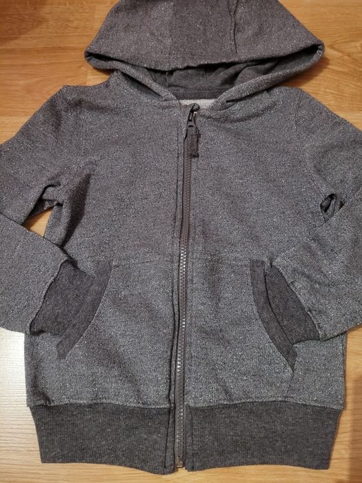 Bluza dla dziewczynki rozmiar 122.