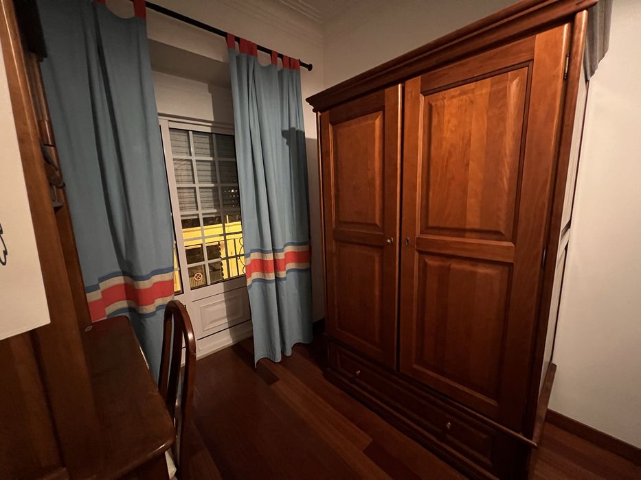 Quarto centro de Lisboa na Rua Morais Soares, preço com tudo incluído