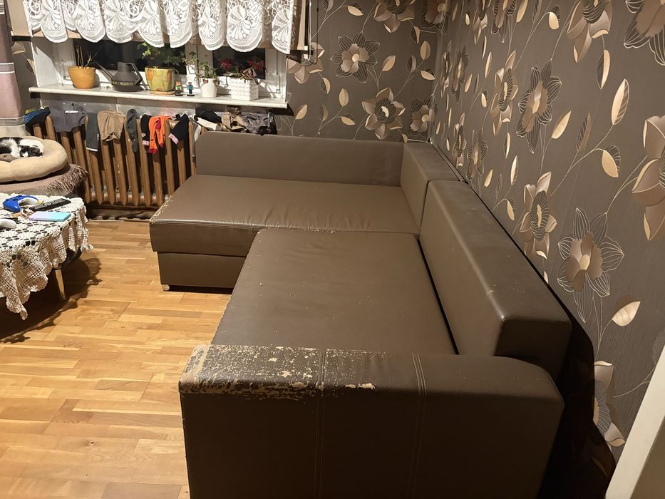 Oddam naroznik rozkładany.