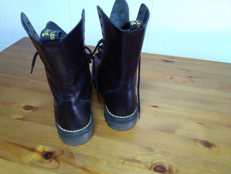 Botas Dr. Martens Originais Made in England Size 5 (39)