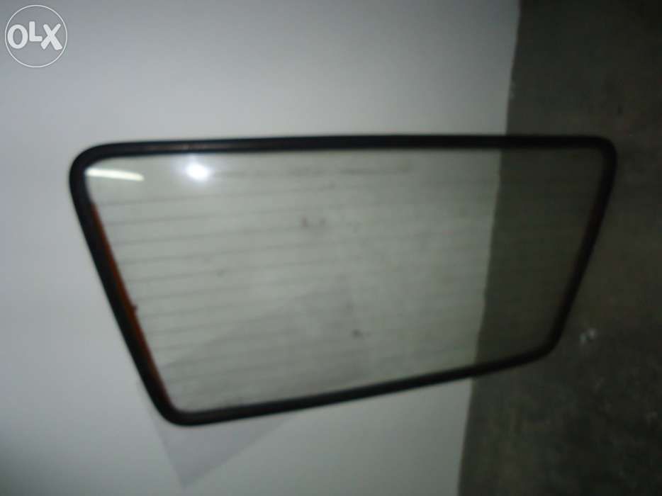 Vidro traseiro com borracha corsa A