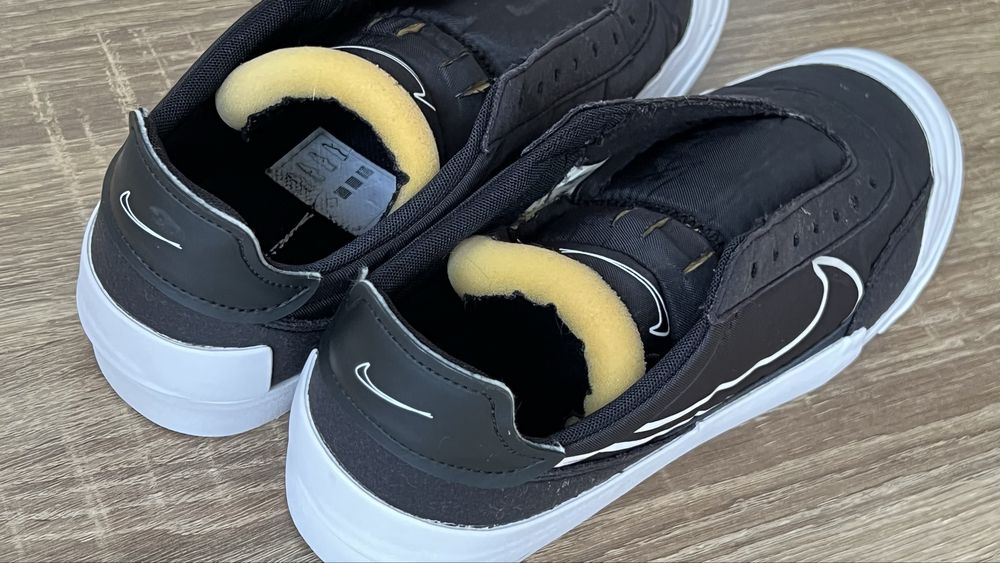 Мокасини чорні NIKE оригінал без шнурків