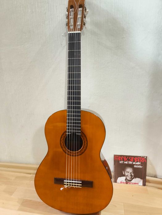 Продам гитара Yamaxa C40 + чехол