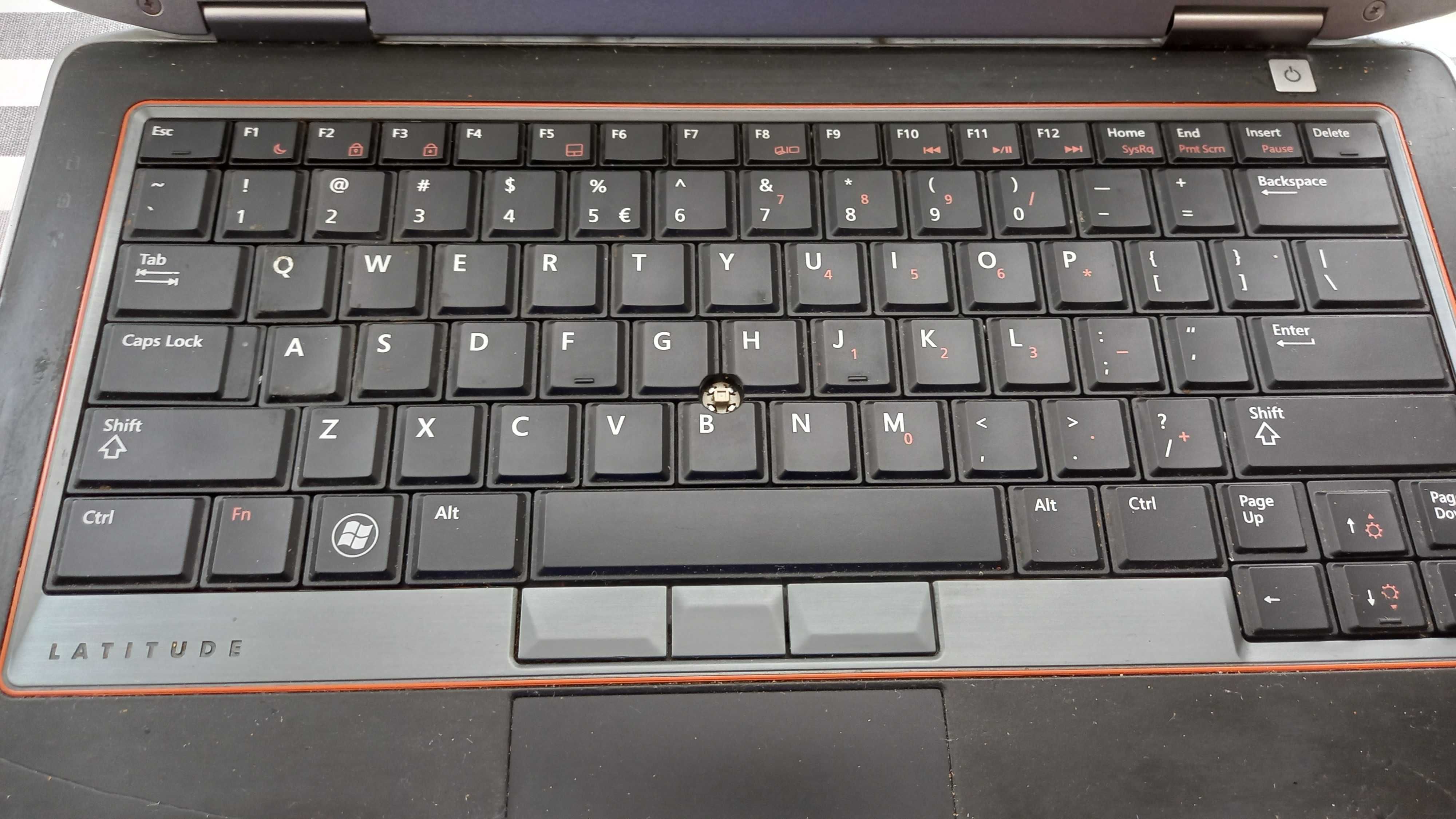 Dell Latitude E6320