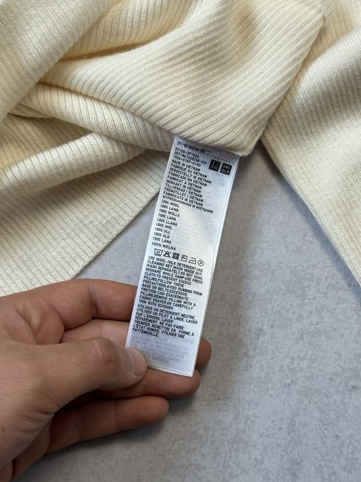 Шерстяной гольф в рубчик Uniqlo женский бежевый (оригинал)
