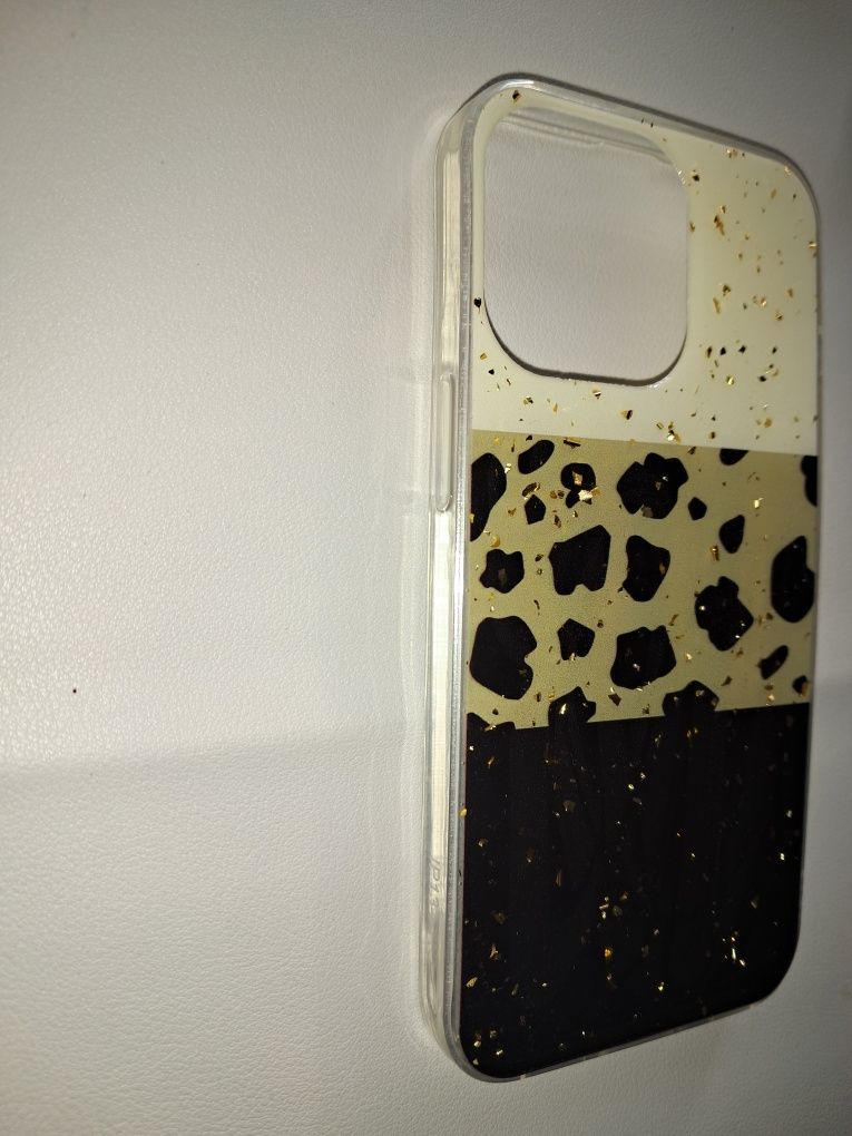 Etui na telefon Iphone 13 Pro